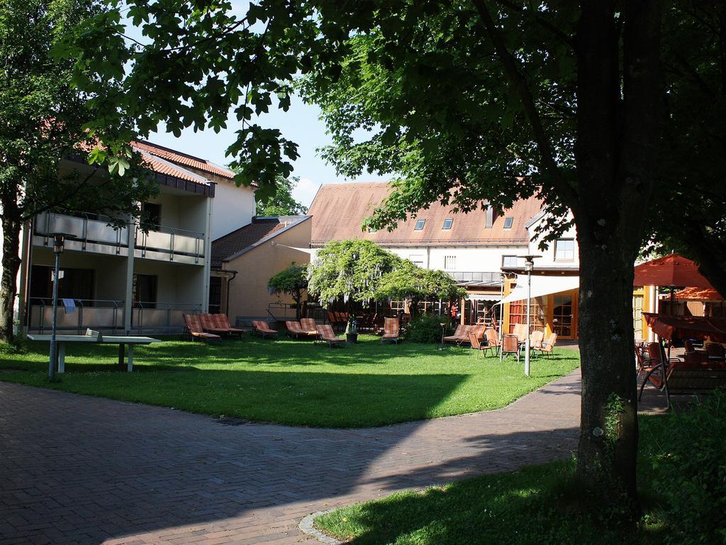 Caritashaus St. Elisabeth Hotel Altotting Exterior photo
